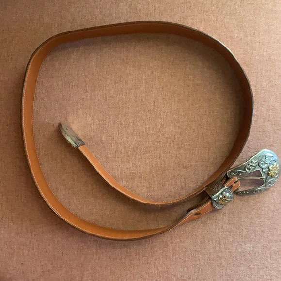 genuine leather belt with western buckle - Picture 3 of 4